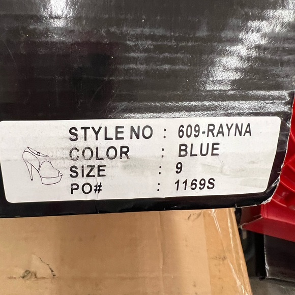 Ladies, ELLIE size 9 black 8 inch heels new - Picture 2 of 3